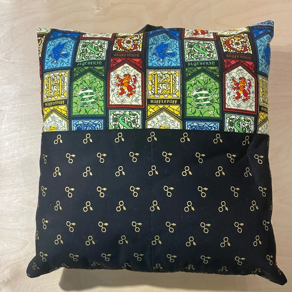 Hand Crafted Hogwarts House Crest Pillow - Multicolor (NX)